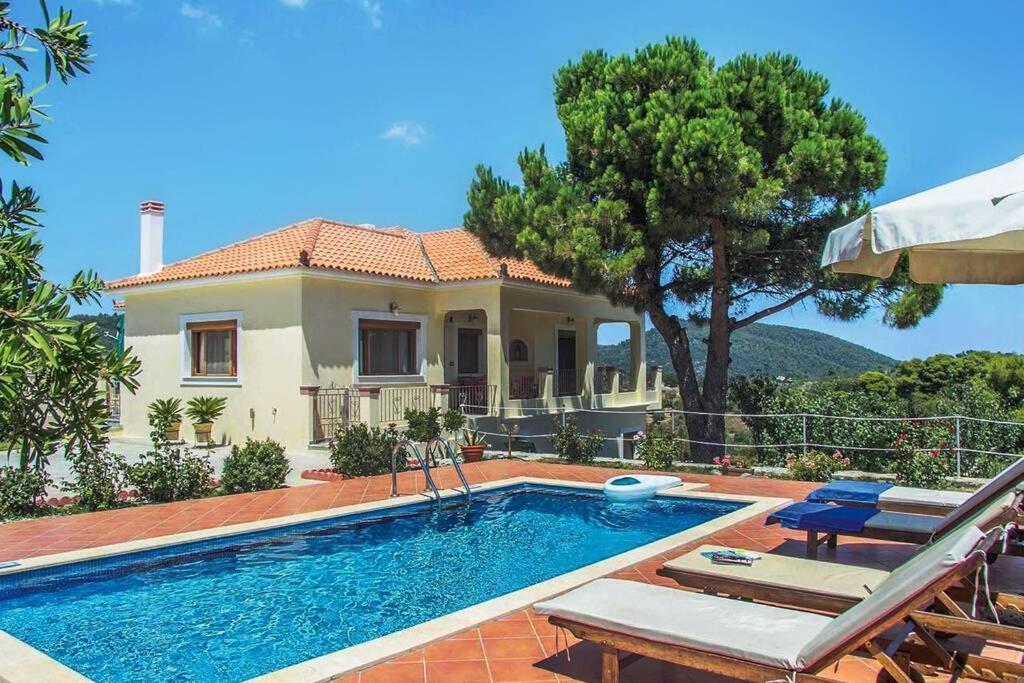 Villa Ouranos In Pefkias Skopelos Town Exterior photo