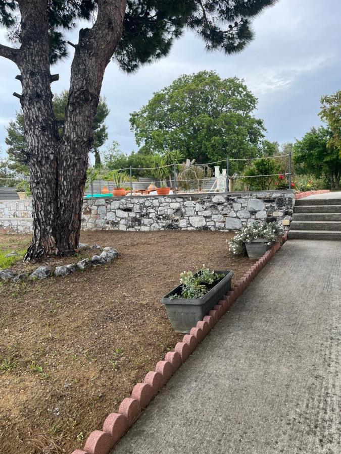 Villa Ouranos In Pefkias Skopelos Town Exterior photo
